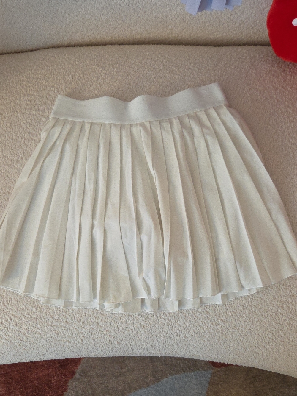 Aritzia TNA Action Pleated Tennis Skirt